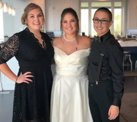 The Brooks Sisters, Taylor Mayne Pearl Brooks, August Anna Brooks, and Allie Colleen Brooks Roberts.