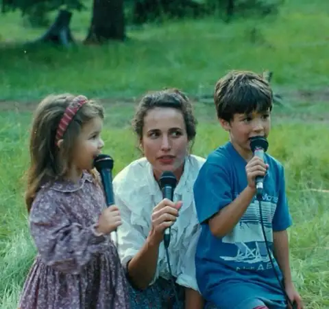 Justin Qualley with His Mother, Andie MacDowell and Sister, Rainsford.