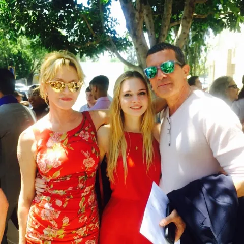 Stella Banderas with Her Parents. 